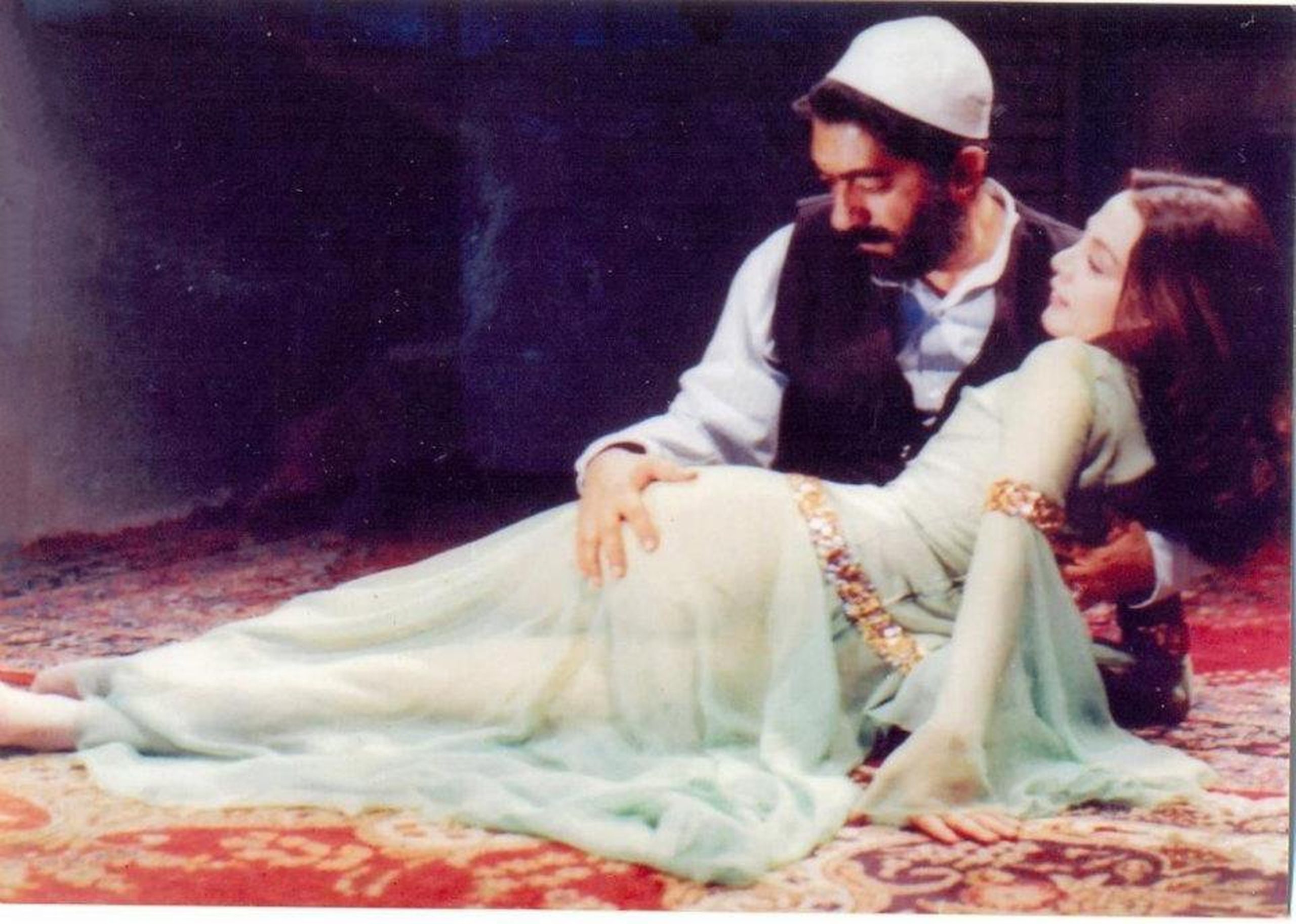 فیلم قیامت عشق